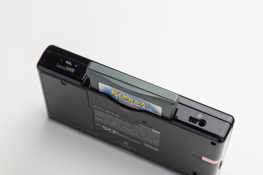 Game Boy Advance Cartridge Inside Nintendo Ds Lite