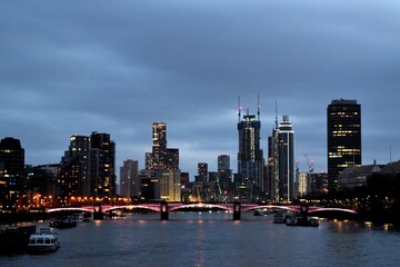 Fototapeta premium city skyline at night