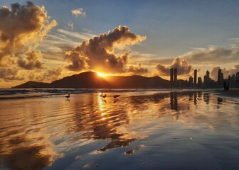 sunset over the beach of Balne&aacute;rio Cambori&uacute;