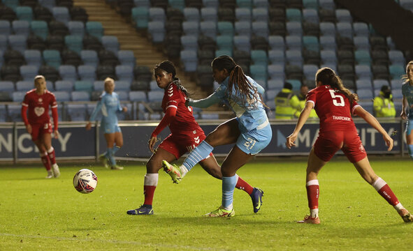 FA Women's League Cup - Quarter Final - Manchester City v Bristol City