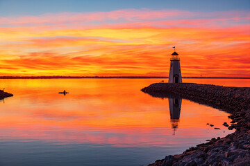 Fototapeta premium Sunset beautiful landscape of the Lake Hefner lighthouse