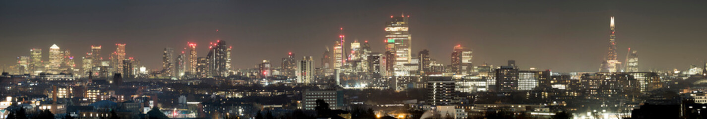 Fototapeta na wymiar UK, England, London, cityscape from Parliament Hill