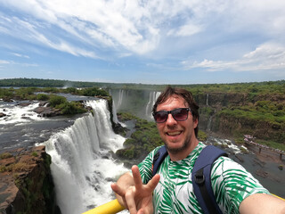 Taking a selfie at "Iguaçu Falls" on the Brazilian border.