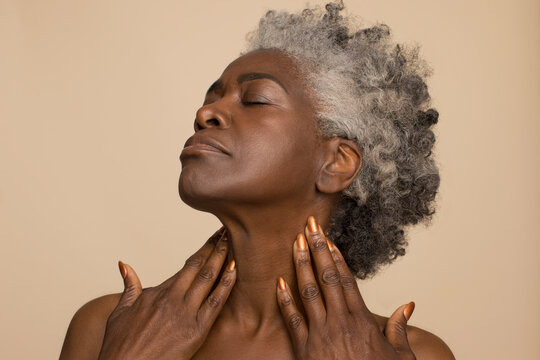 Mature Black Woman Images – Browse 130,628 Stock Photos, Vectors, and Video | Adobe Stock