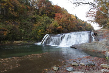 《宮城県・七ヶ宿町》滑津大滝　11月