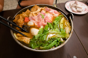 Taiwanese small hot pot