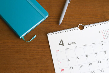 4月のカレンダー　スケジュール管理