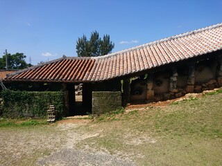 沖縄県読谷焼の窯