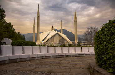Fototapeta na wymiar A beautiful view of Faisal Mosque, Islamabad, Pakistan. 19 January 2022