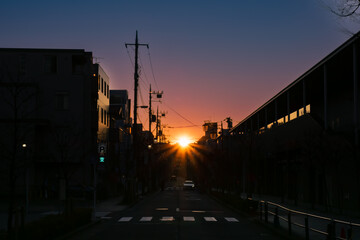 Fototapeta na wymiar 東京、世田谷の住宅街の夜明け風景