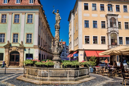 zittau, deutschland - rolandbrunnen am markt