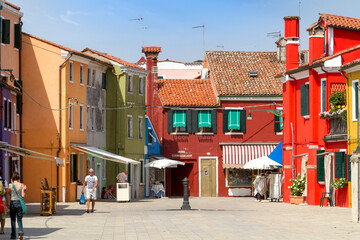 Fototapeta na wymiar Bunte Hausfassaden, Burano, Venedig