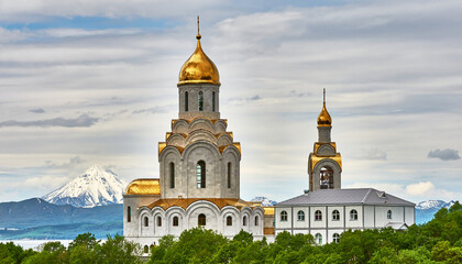 Fototapeta na wymiar Petropavlovsk-Kamchatsky. Naval Cathedral of Kamchatka. Natural park of volcanoes and mountains. Russia