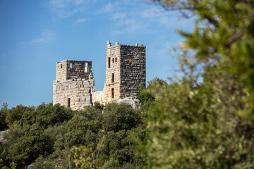 Fototapeta premium ISSIUM CASTLE BEYMELEK CASTLE From the city center of the castle, 8 km from the Beymelek direction, the Issium sign is encountered. From here, after 2 km from the plate showing the northern direction 