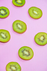 Fototapeta premium sliced kiwi fruit 