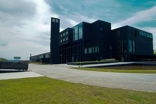 Bodega Laus en Barbastro, acogida a la D.O. Somontano, Huesca, Arag&oacute;n.