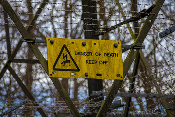 Danger of death warning sign