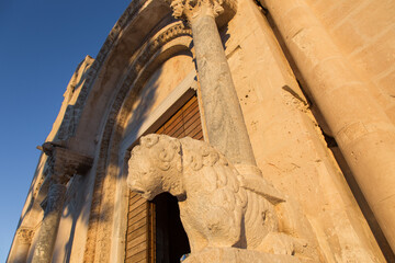 Dettaglio della basilica di Santa Maria di Siponto a Manfredonia