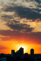 Obraz na płótnie Canvas sunset in the city