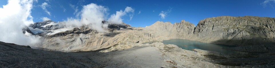 Lac glacé du Marboré