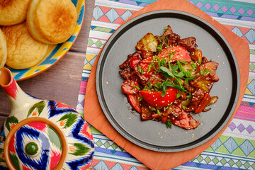 salad with chicken and vegetables