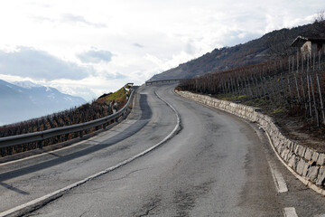Lacets d'une route de montagne