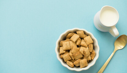 Dry fast breakfast. Corn pads and milk