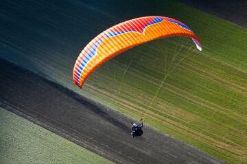 Gleitschirm von oben