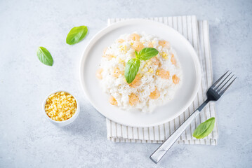 Garlic cream shrimp rice with cheese