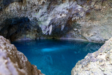 Fototapeta na wymiar cave in Los tres Ojos, Santo Domingo