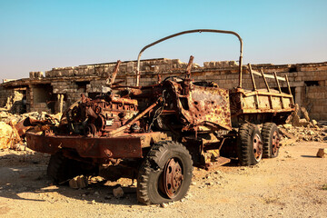 Fototapeta na wymiar old rusty army truck from war 
