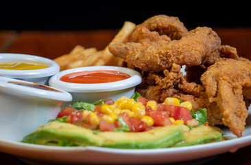 Pollo con salsa