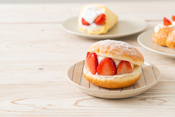 donut burger strawberry with fresh cream cheese