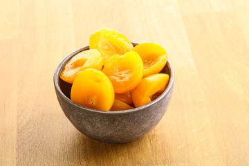 Canned apricot – sweet light dessert