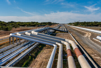 oil pipes for the Sines refinery in Portugal.