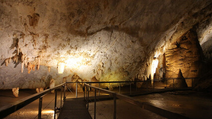 Cueva Pozalagua, Carranza, Vizcaya, País Vasco, España