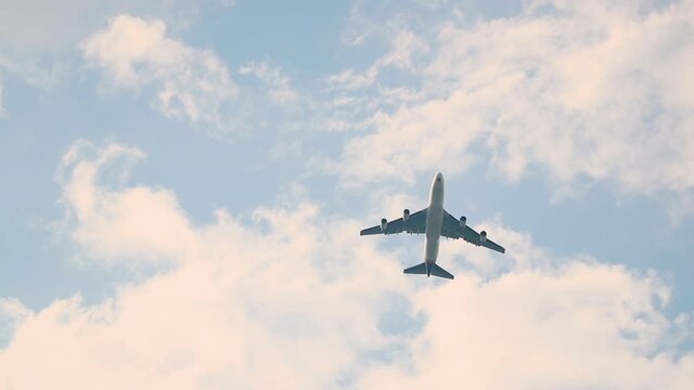 Boeing 747 airplane low fly by approach for landing