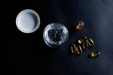 transparent jar with moisturizing cream with hyaluronic acid