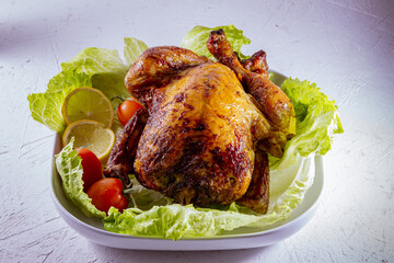 pollo asado con verduras y especias