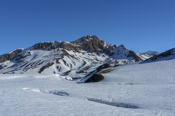 Montañas de Jaca nevadas en Enero 
