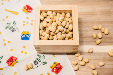 赤鬼と青鬼のかわいい節分のイメージ素材