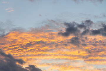 evening blue sky at sunset Make the fluffy clouds have beautiful colors.