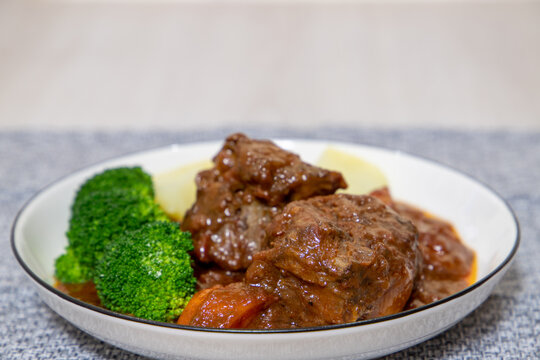 「牛テール」の写真素材 151件の無料イラスト画像 Adobe Stock