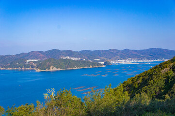 Fototapeta na wymiar 淡路島から見る瀬戸内海、10月