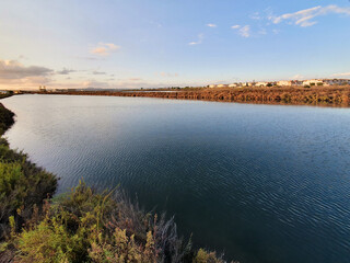 Vega Baja del Segura - Torrevieja - Desde la Playa del Acequión hasta la Playa de los Naúfragos y su Dique de Poniente o Muelle de la Sal.