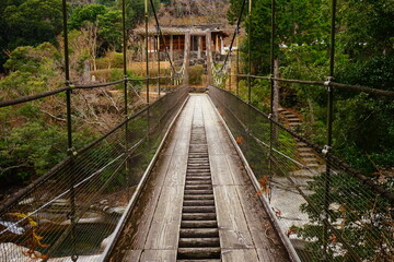 Obraz premium 日本 長崎 対馬 鮎もどし自然公園 清流橋