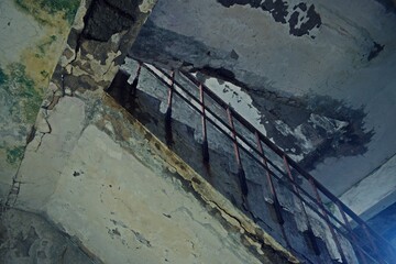 abandoned building 