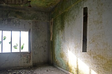 the abandoned room 