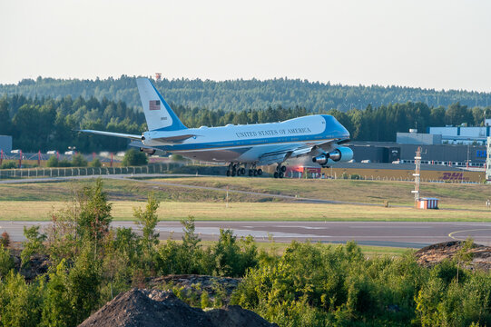 Trump / Putin summit 2018 at Helsinki: Air Force One carrying president Donald Trump landing at Helsinki-Vantaa airport.