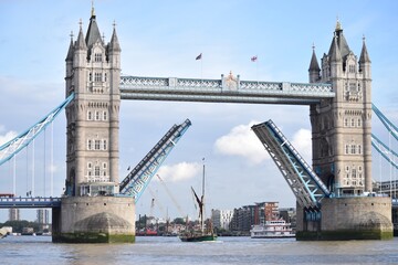 Fototapeta na wymiar London bridge